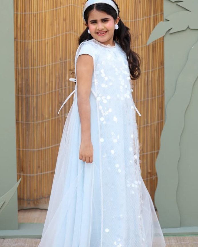 Baby Blue Sleeveless Long Jalabiya with Apron