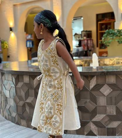 Sleeveless Jalabiya with Apron