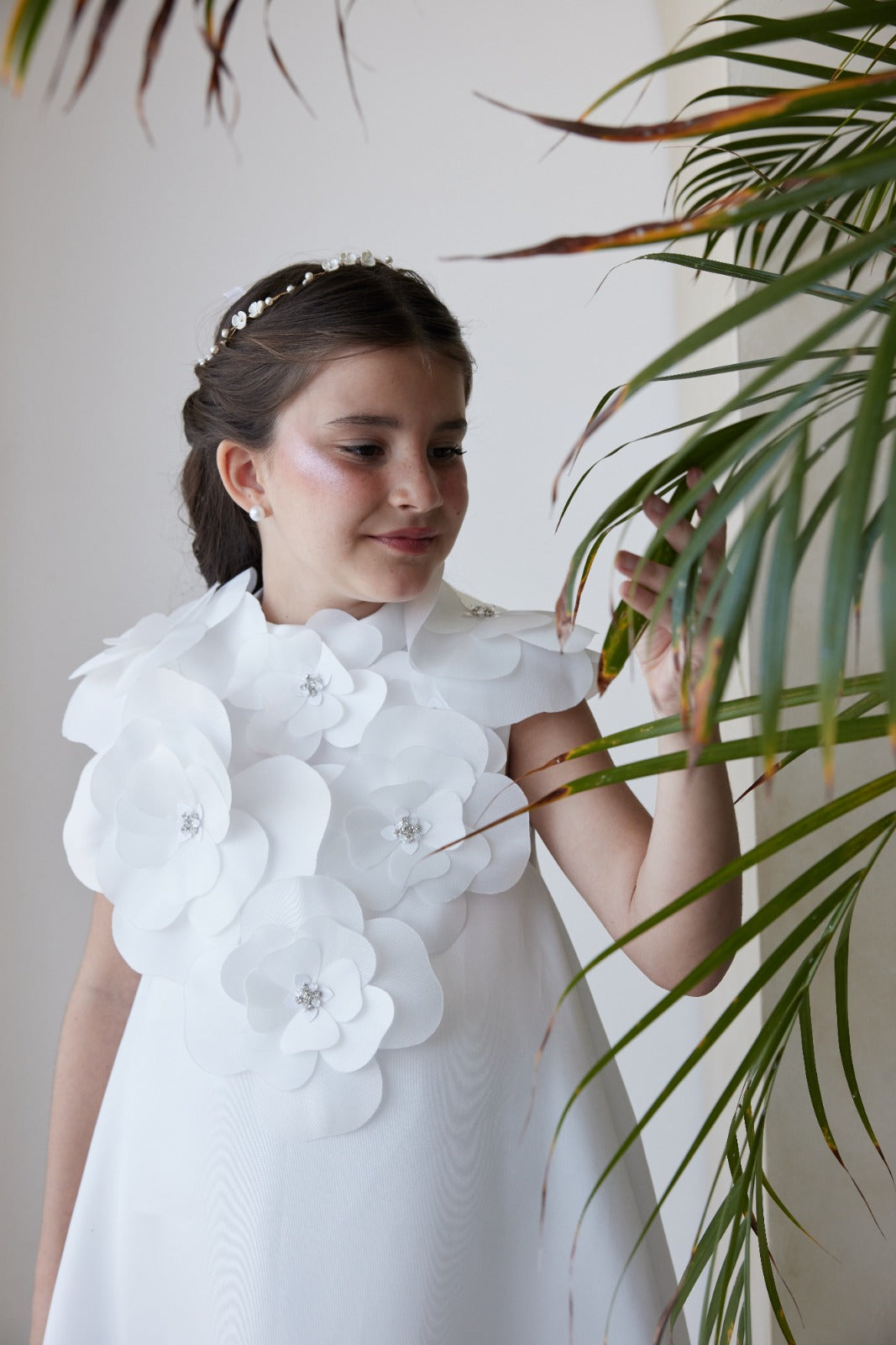 Sleeveless Dress With 3D Flower