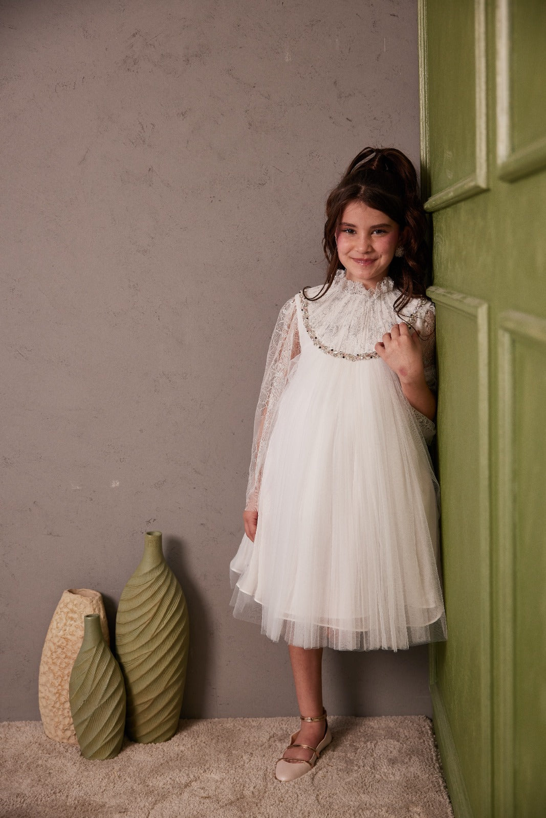 Cloche Dress Dantel With Pleated Chest